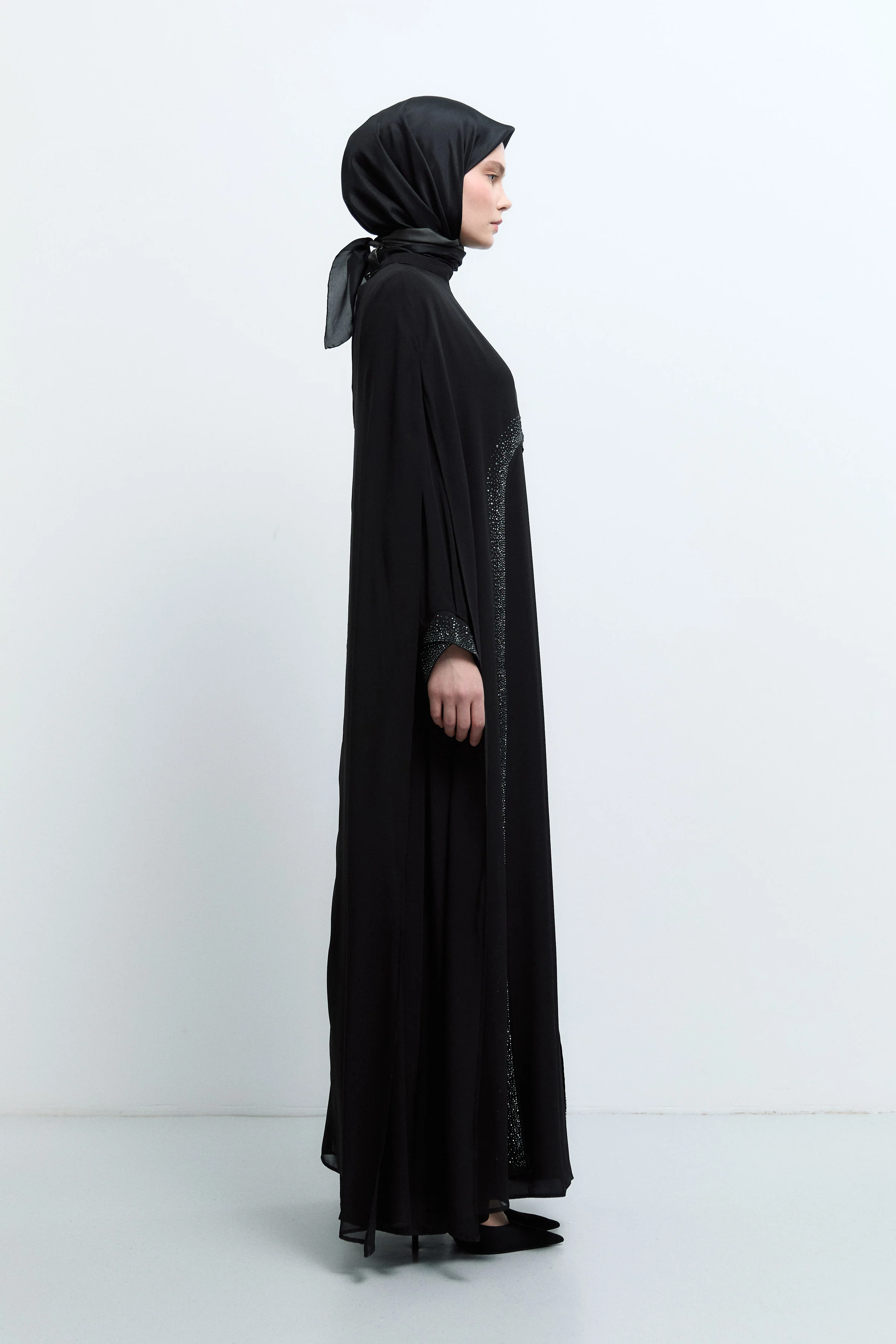 Abaya avec détails en strass - Noir - Image 6