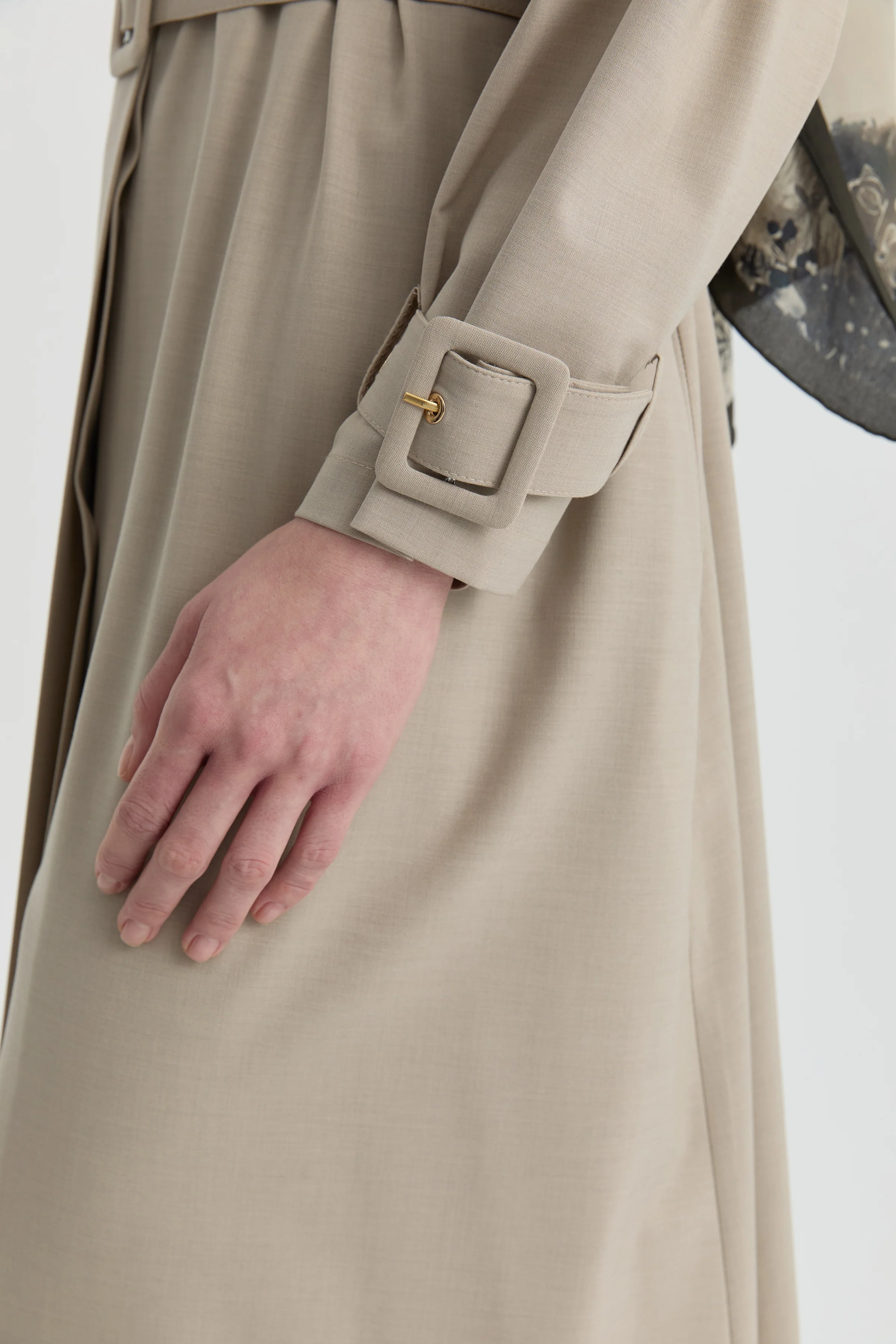 Abaya avec patte cachée - Beige - Image 3