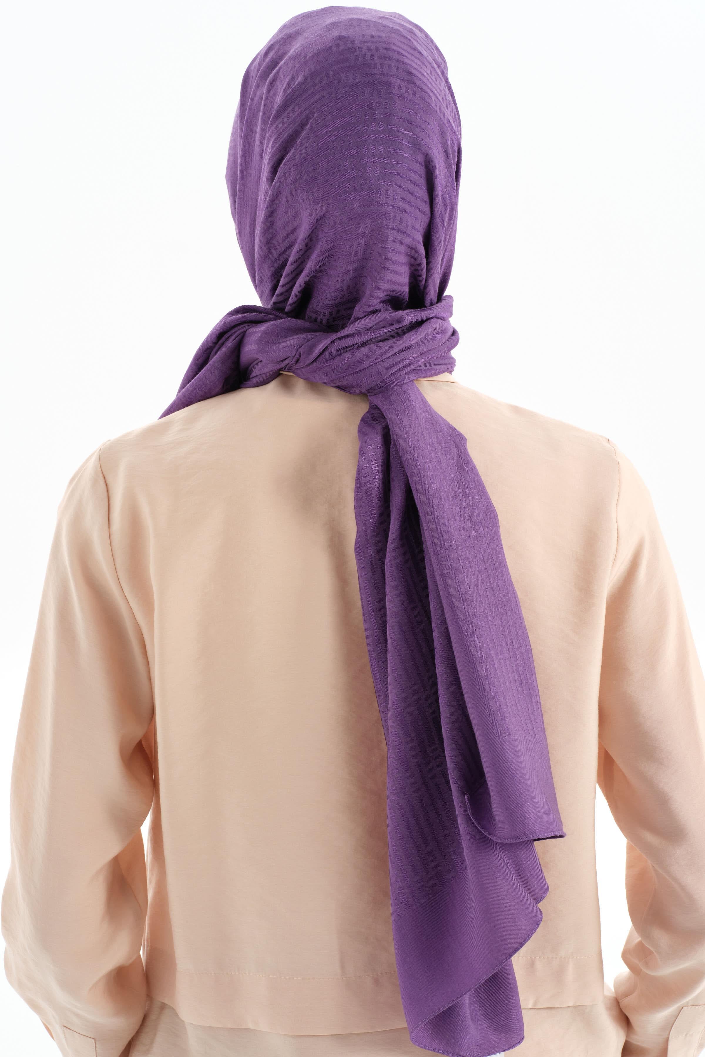 Châle à motifs linéaires naturel - Violet - Image 4