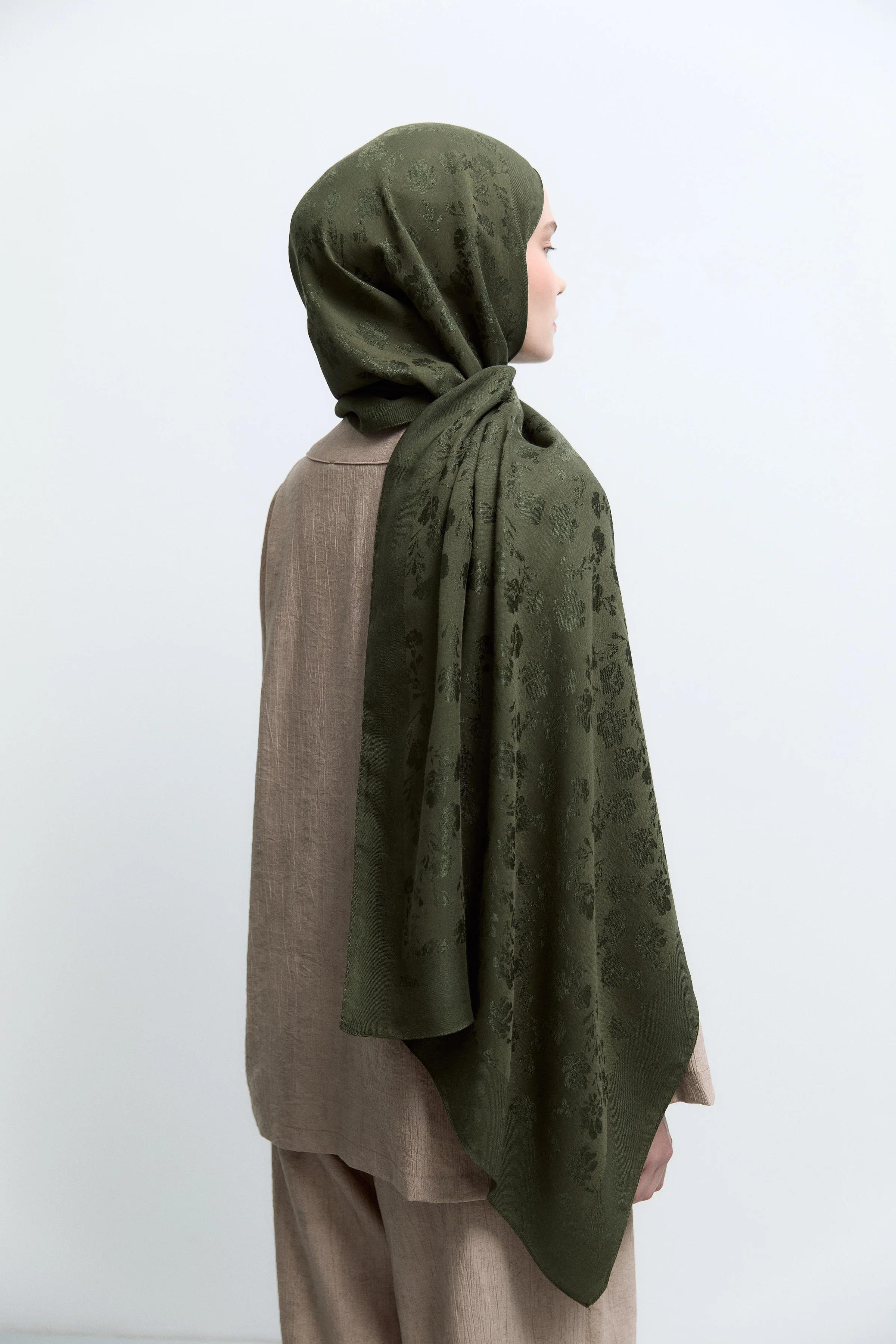 Châle Bera en jacquard naturel - Kaki - Image 4