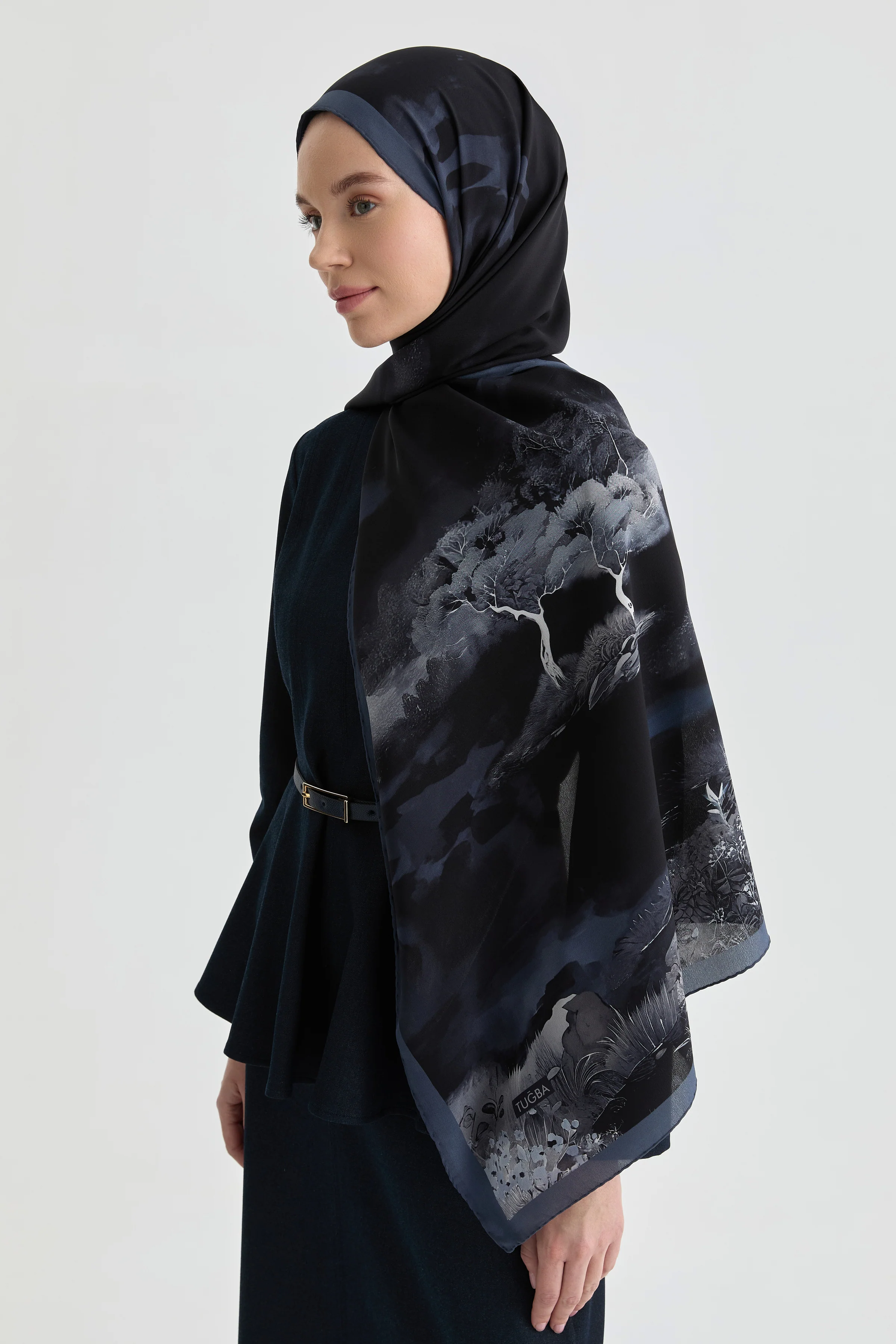 Châle en crêpe de soie Maren - Bleu aviateur - Image 3