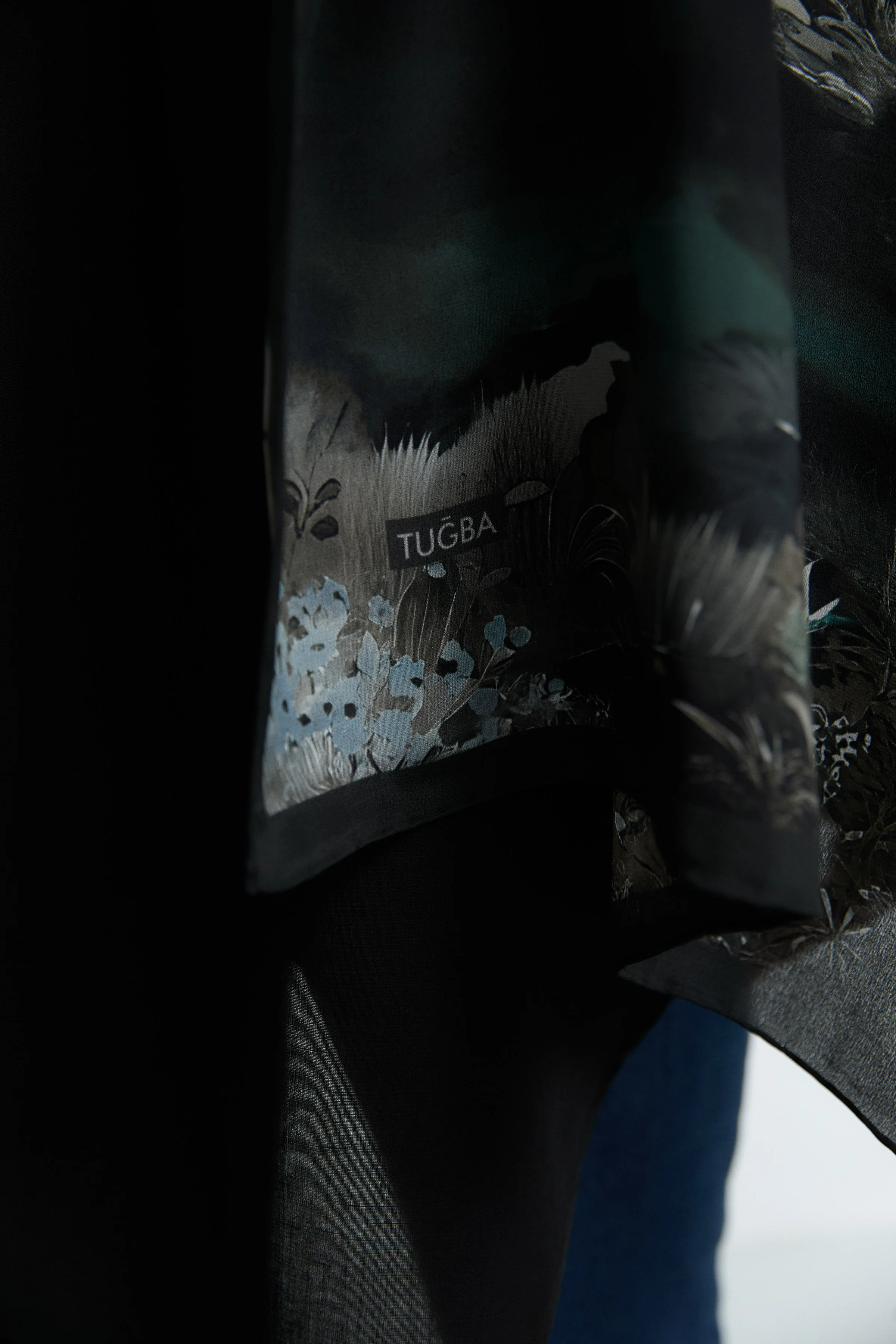 Châle en crêpe de soie Maren - Vert émeraude - Image 3