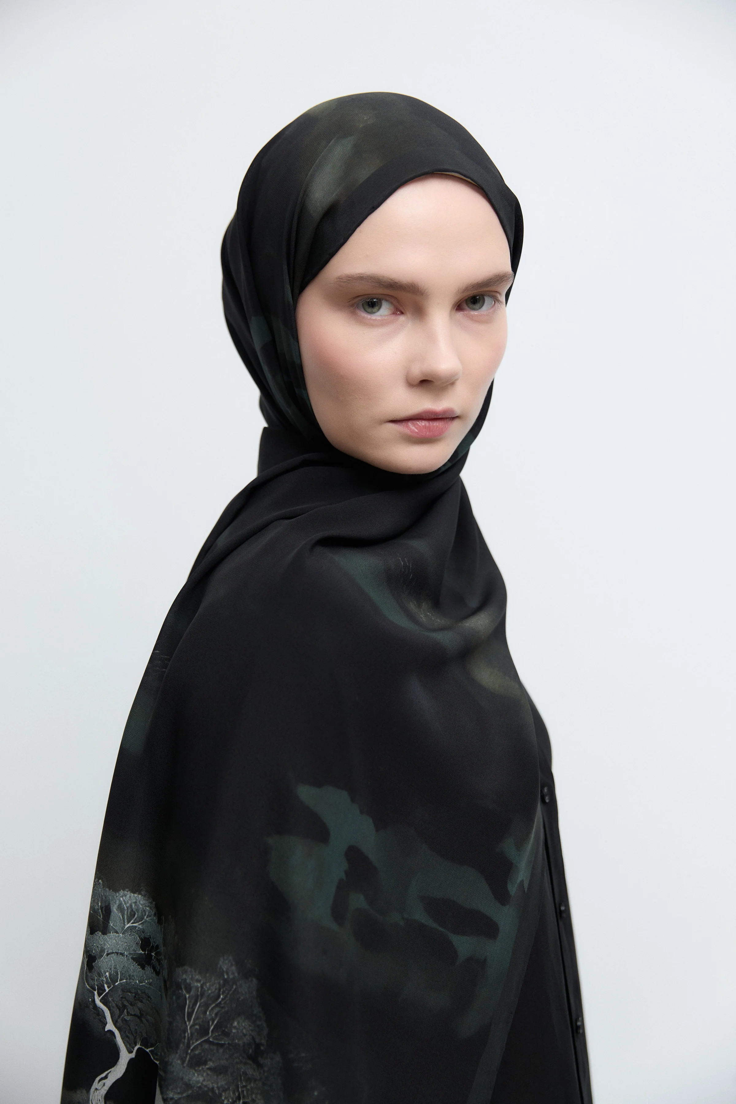 Châle en crêpe de soie Maren - Vert émeraude - Image 4