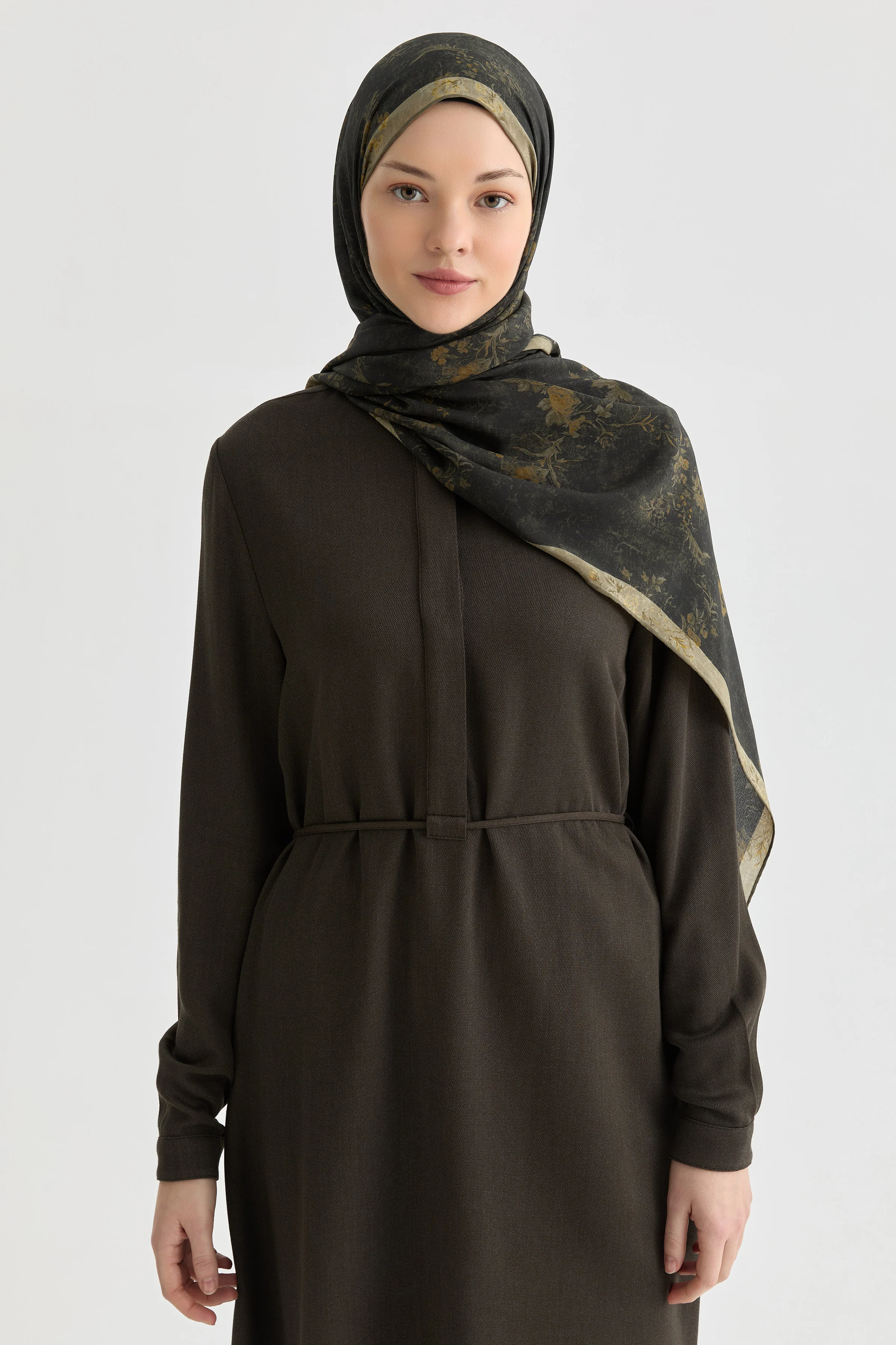 Châle en soie Güzide - Kaki - Image 3