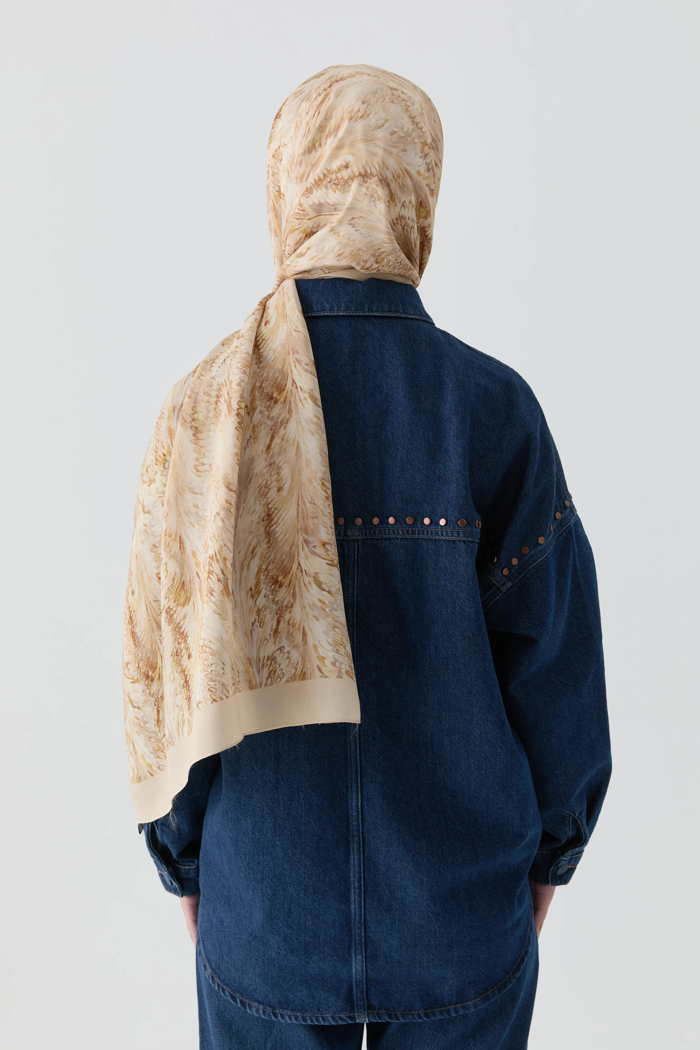 Châle Natural à motif marbré Ebru - Café léger - Image 4