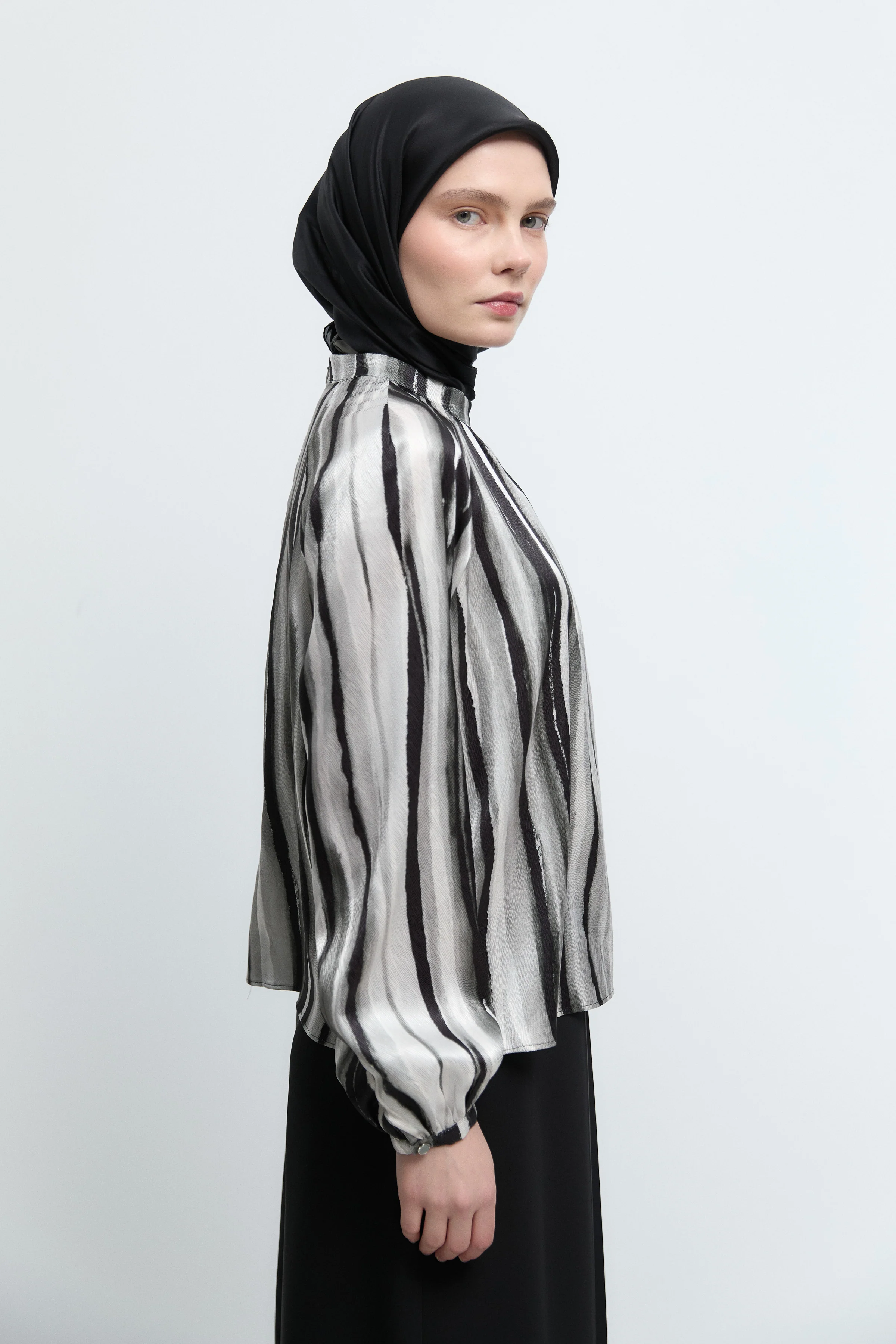 Chemisier à manches boutonnées - Noir - Image 4