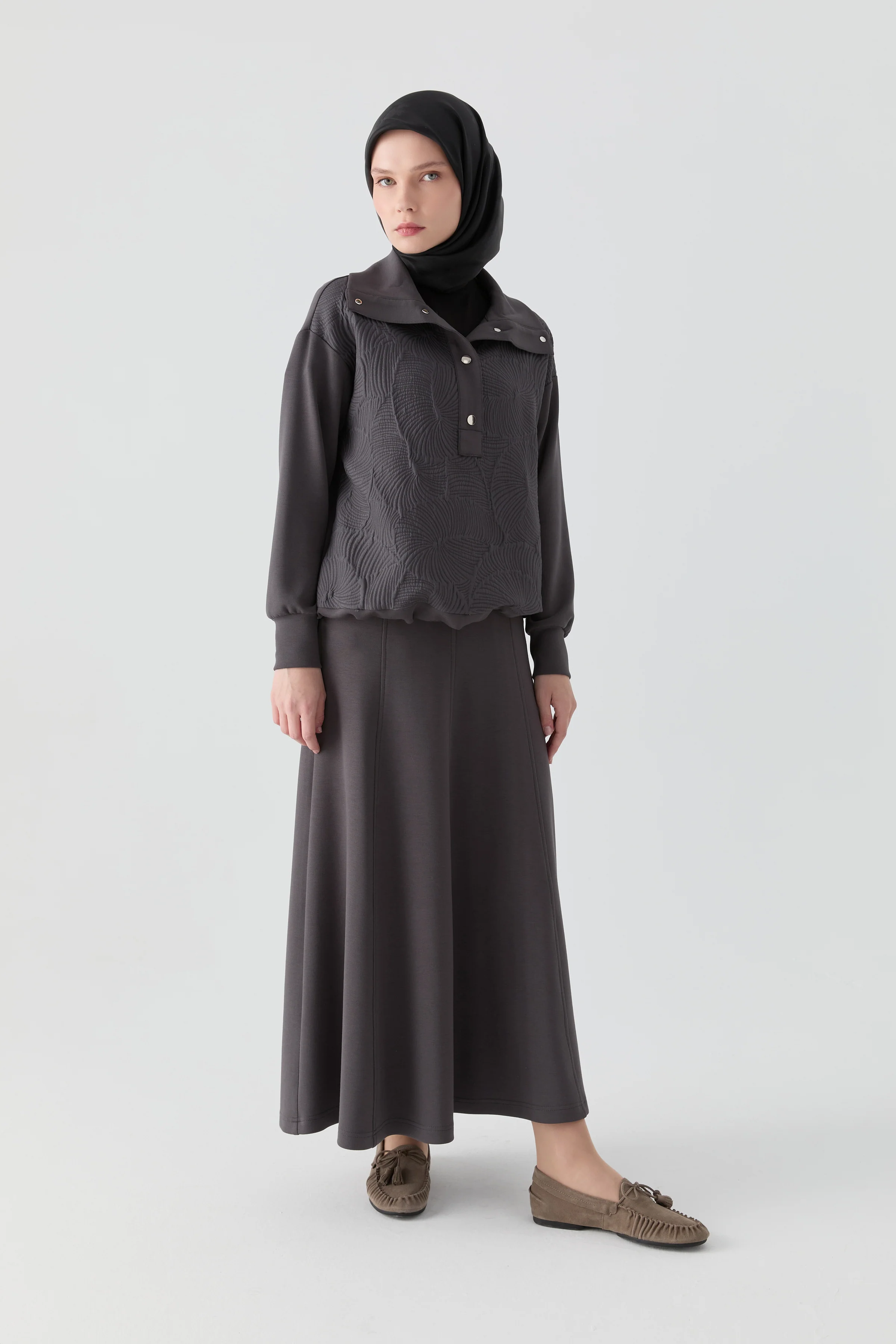 Jupe à huit panneaux avec taille en maille - Anthracite - Image 4