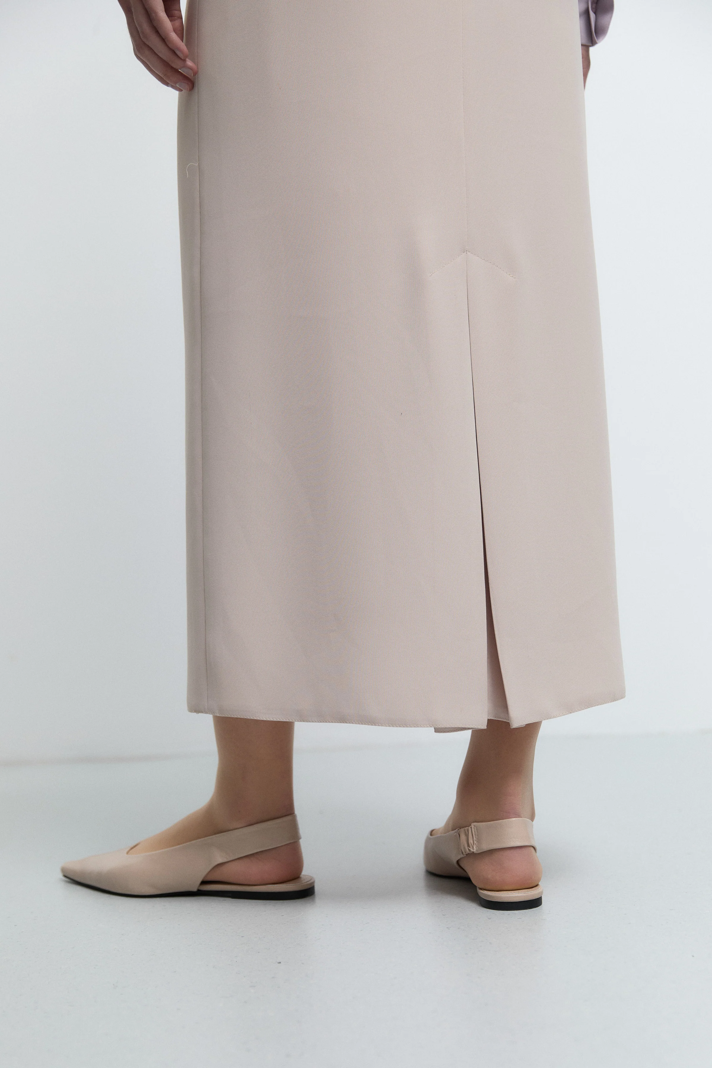 Jupe fendue avec détail structuré - Beige - Image 5