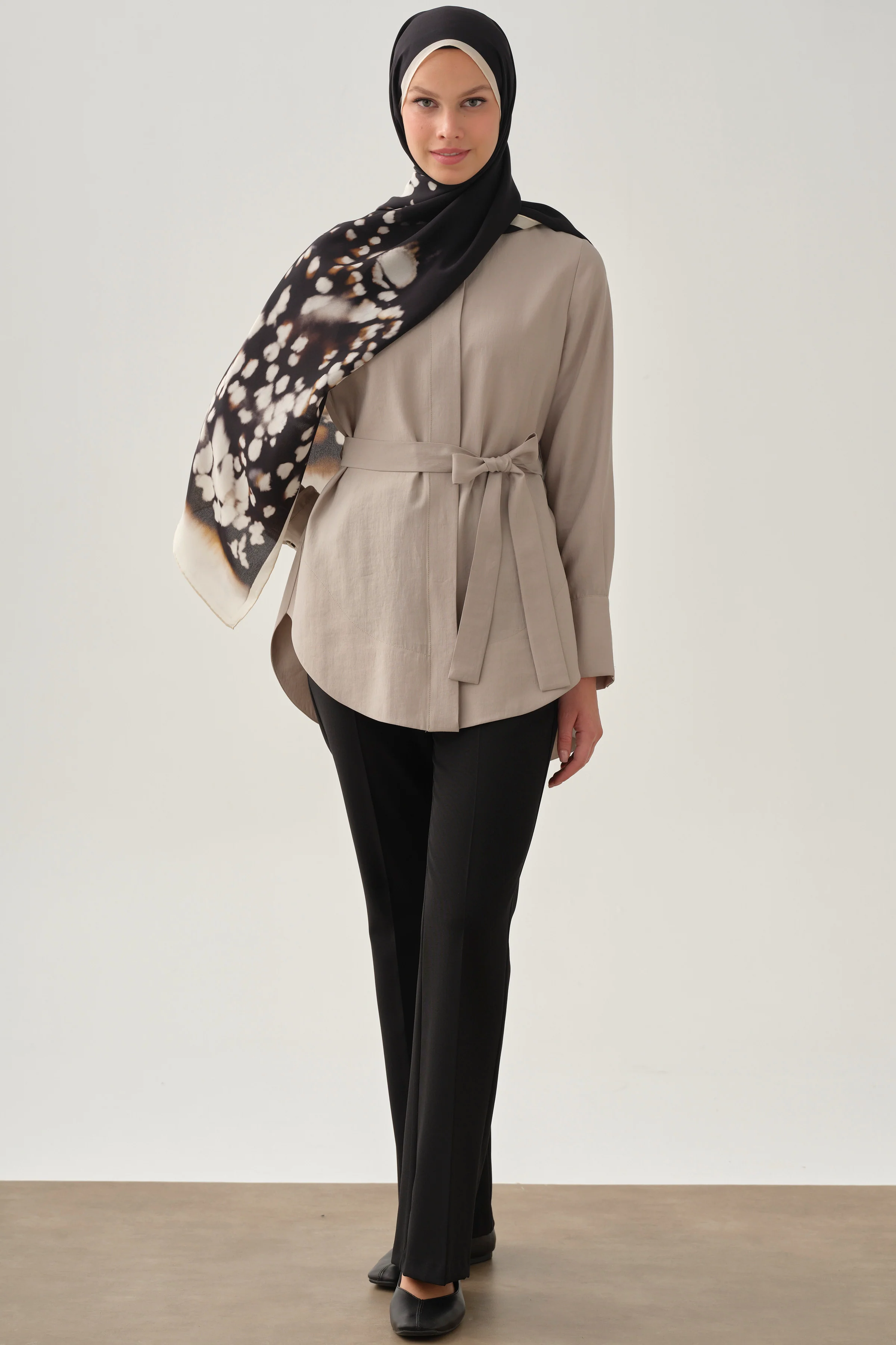 Pantalon basique à jambes évasées - Noir - Image 3