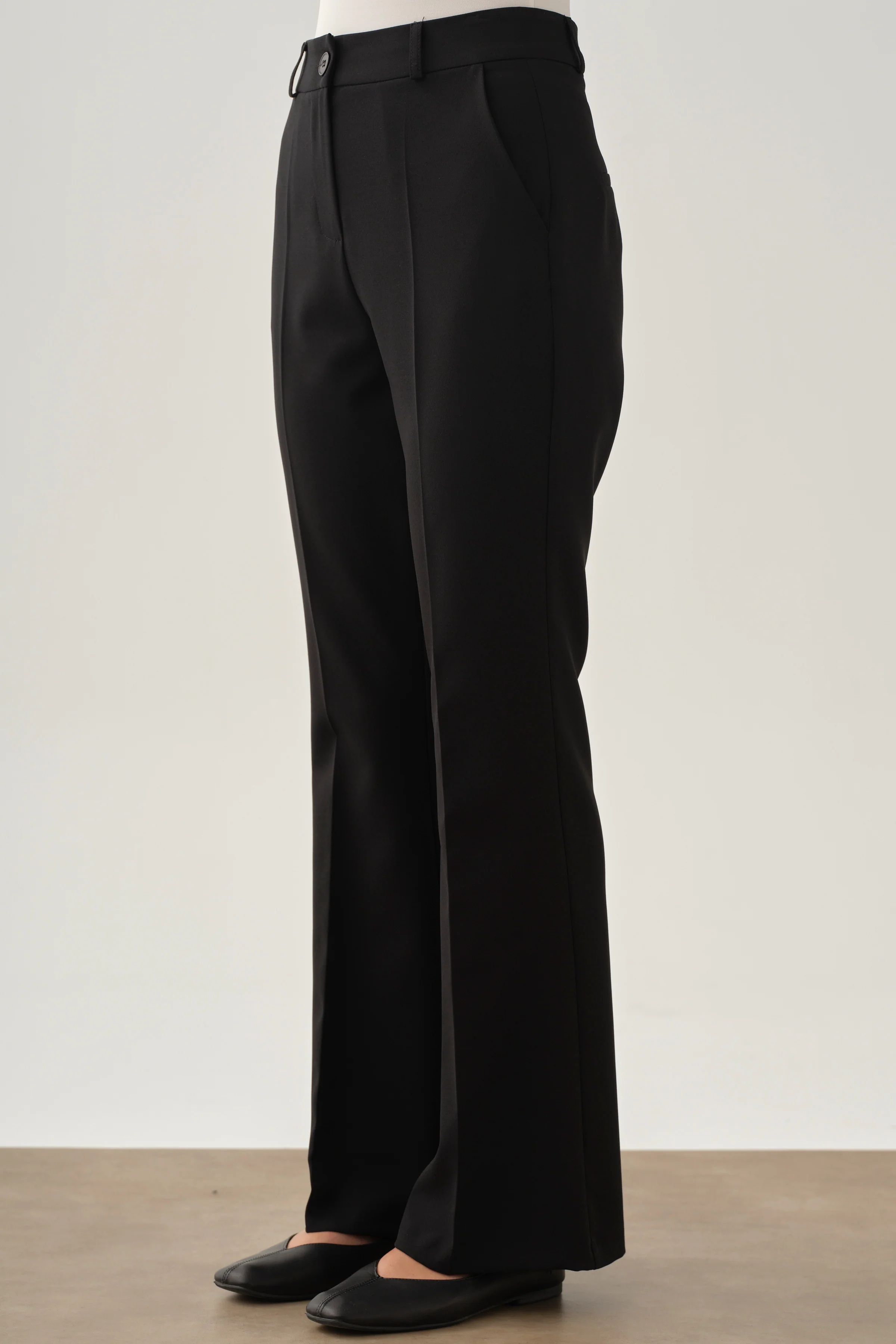 Pantalon basique à jambes évasées - Noir - Image 6