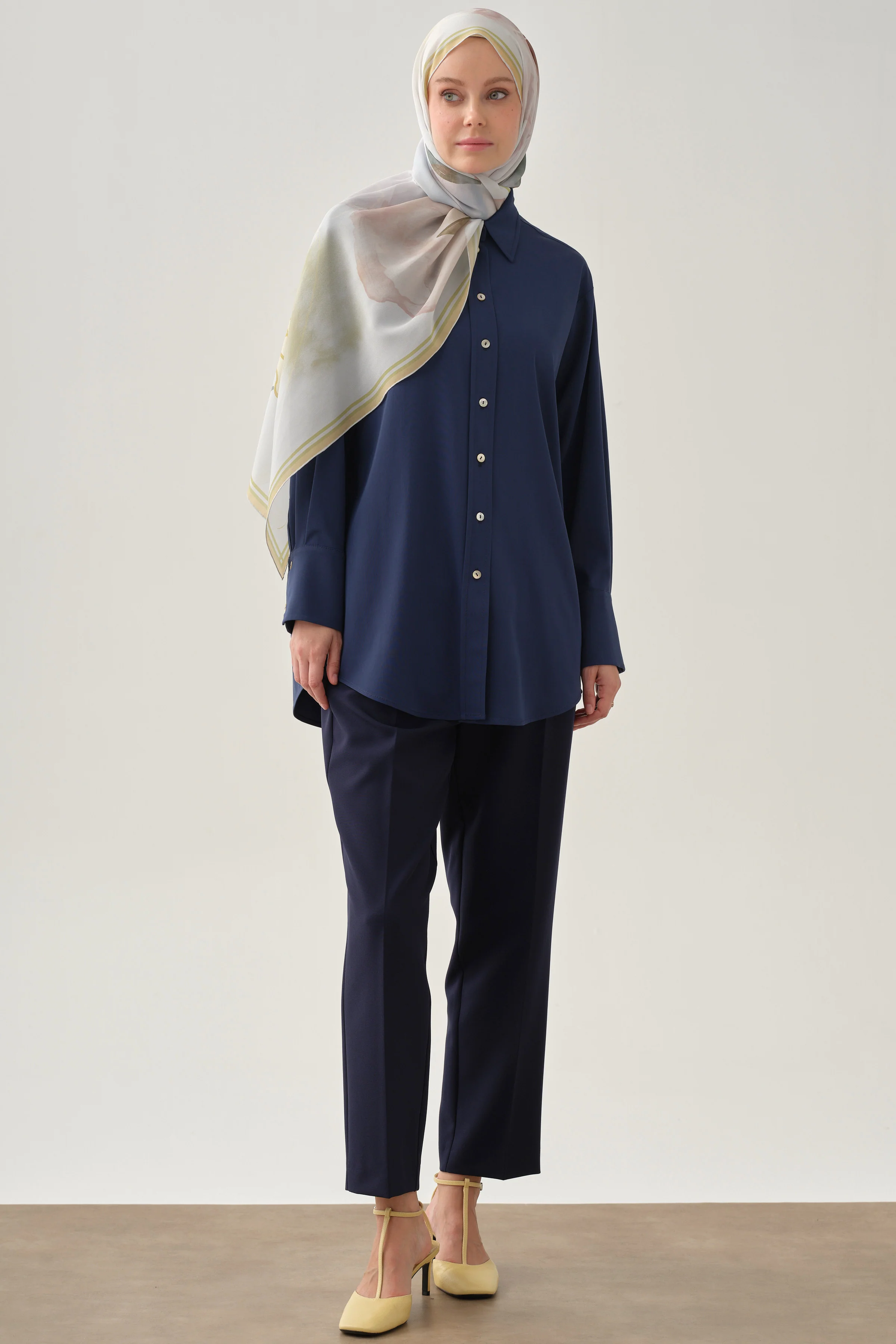 Pantalon basique à pince unique - Blue marine - Image 3