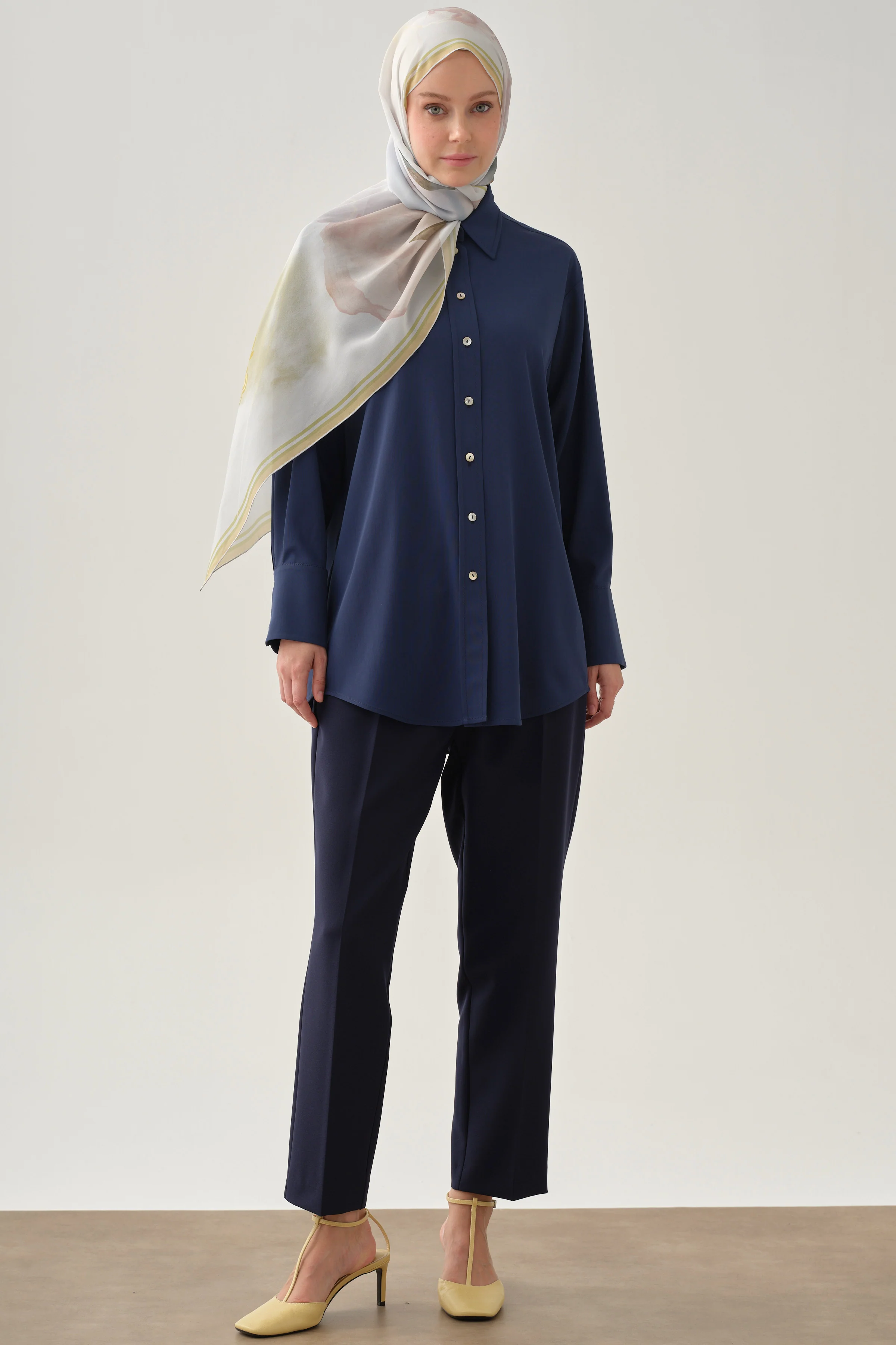 Pantalon basique à pince unique - Blue marine - Image 4