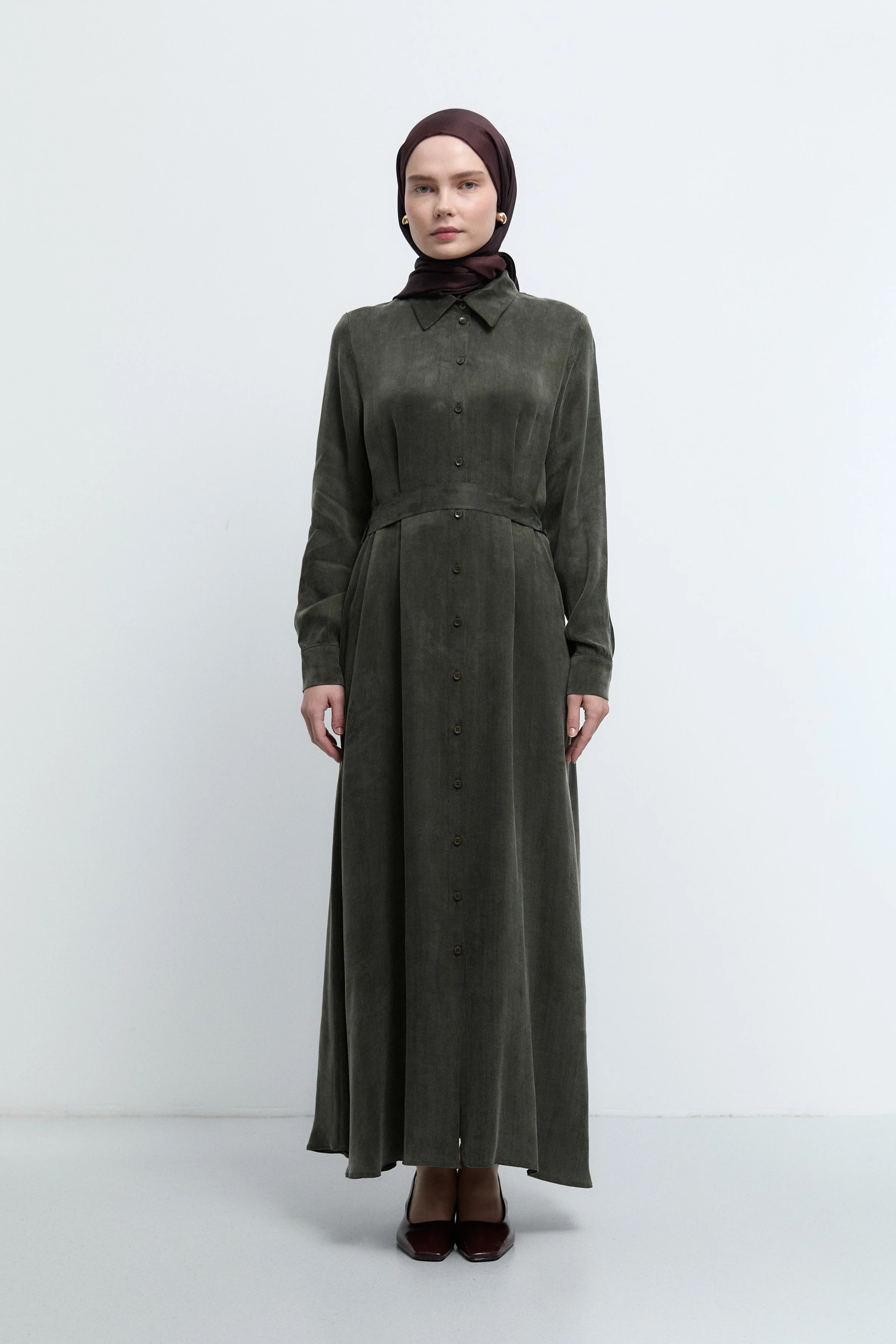 Robe à col chemise avec ceinture - Kaki - Image 4