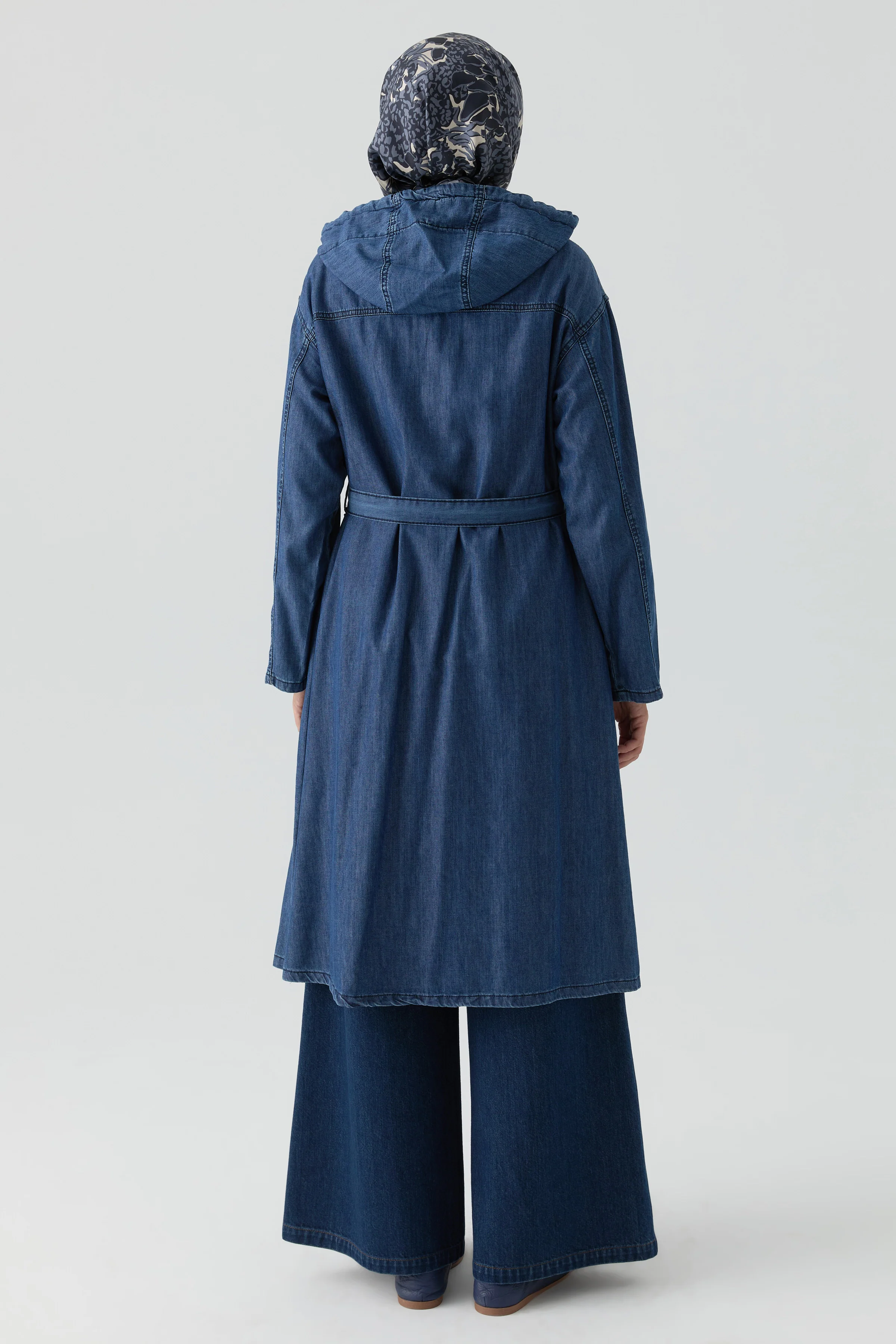 Trench ceinturé à la taille - Indigo - Image 4